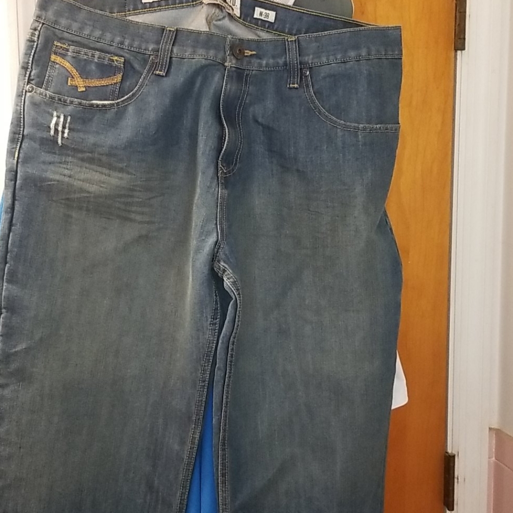 Euc Ecko Unltd. - image 7